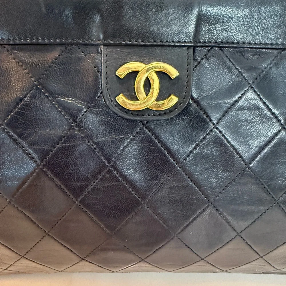 CHANEL Black Vintage Quilted Clutch with Gold 24k Logo - Picture 4 of 16